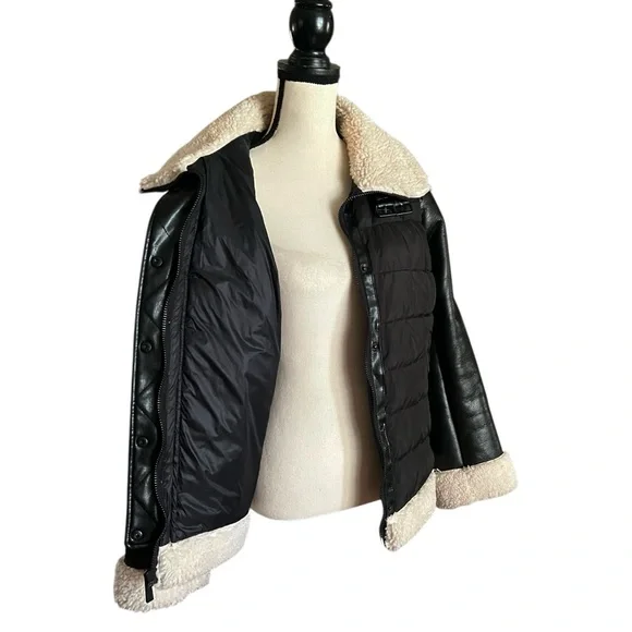 Michael Michael Kors Shearling Trim Faux leather sleeves Puffer Jacket. SZ.L - Picture 6 of 16